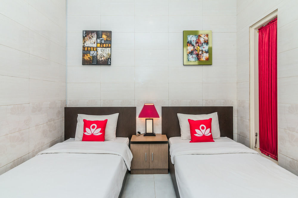 Angkul Angkul Beach Inn Kuta By Kamara Kültér fotó