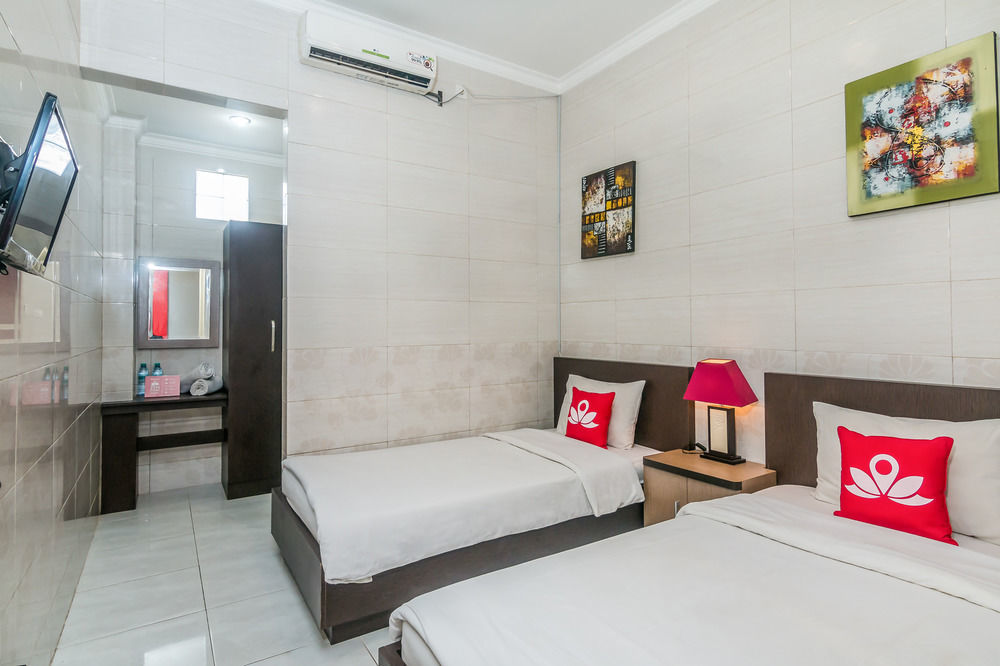 Angkul Angkul Beach Inn Kuta By Kamara Kültér fotó